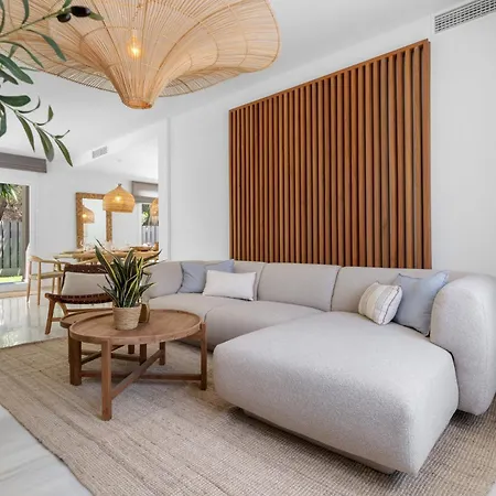 Vivi Homes - Sandline - Private Pool - Garden Villa Marbellac