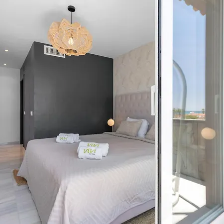 Villa Vivi Homes - Sandline - Private Pool - Garden