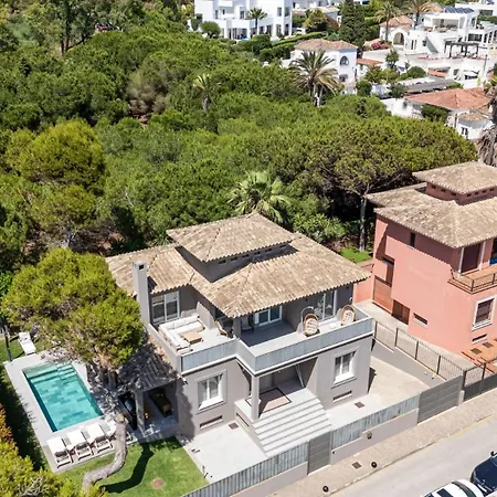 Vivi Homes - Sandline - Private Pool - Garden Villa Marbellac